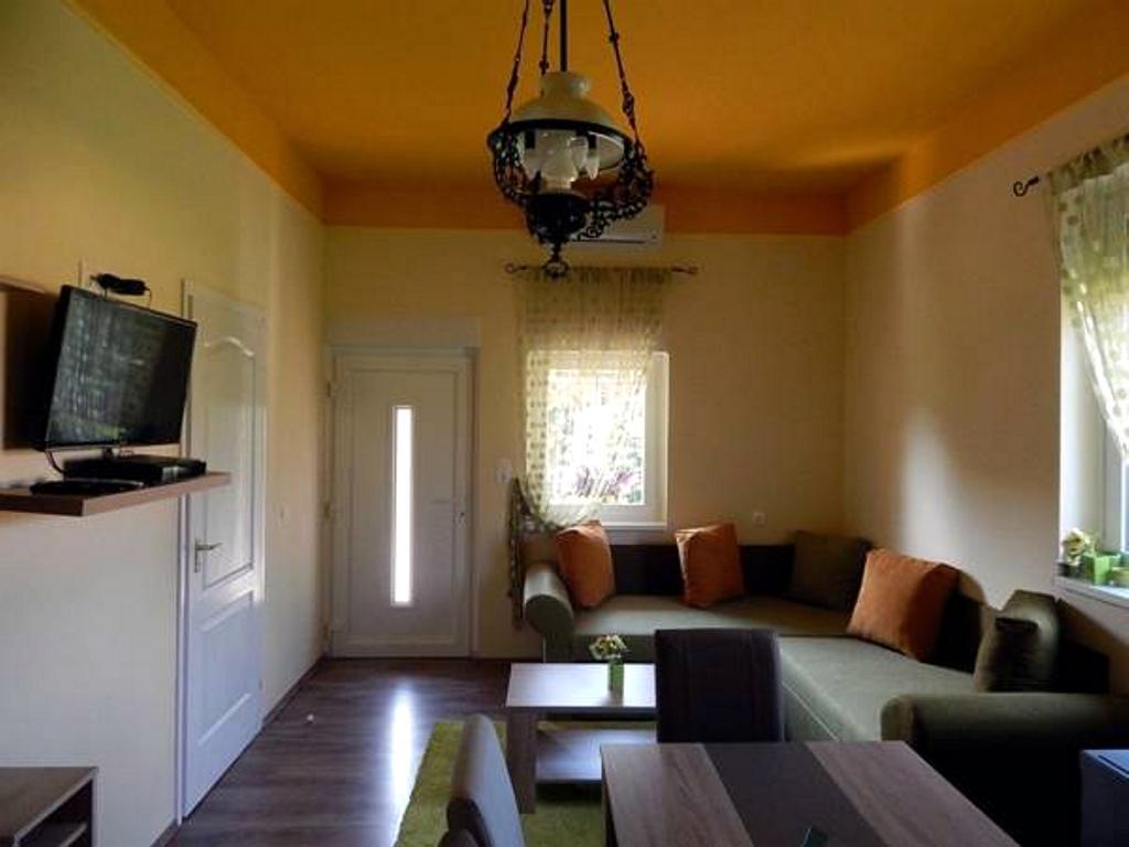 Georgina Apartman Harkány Buitenkant foto